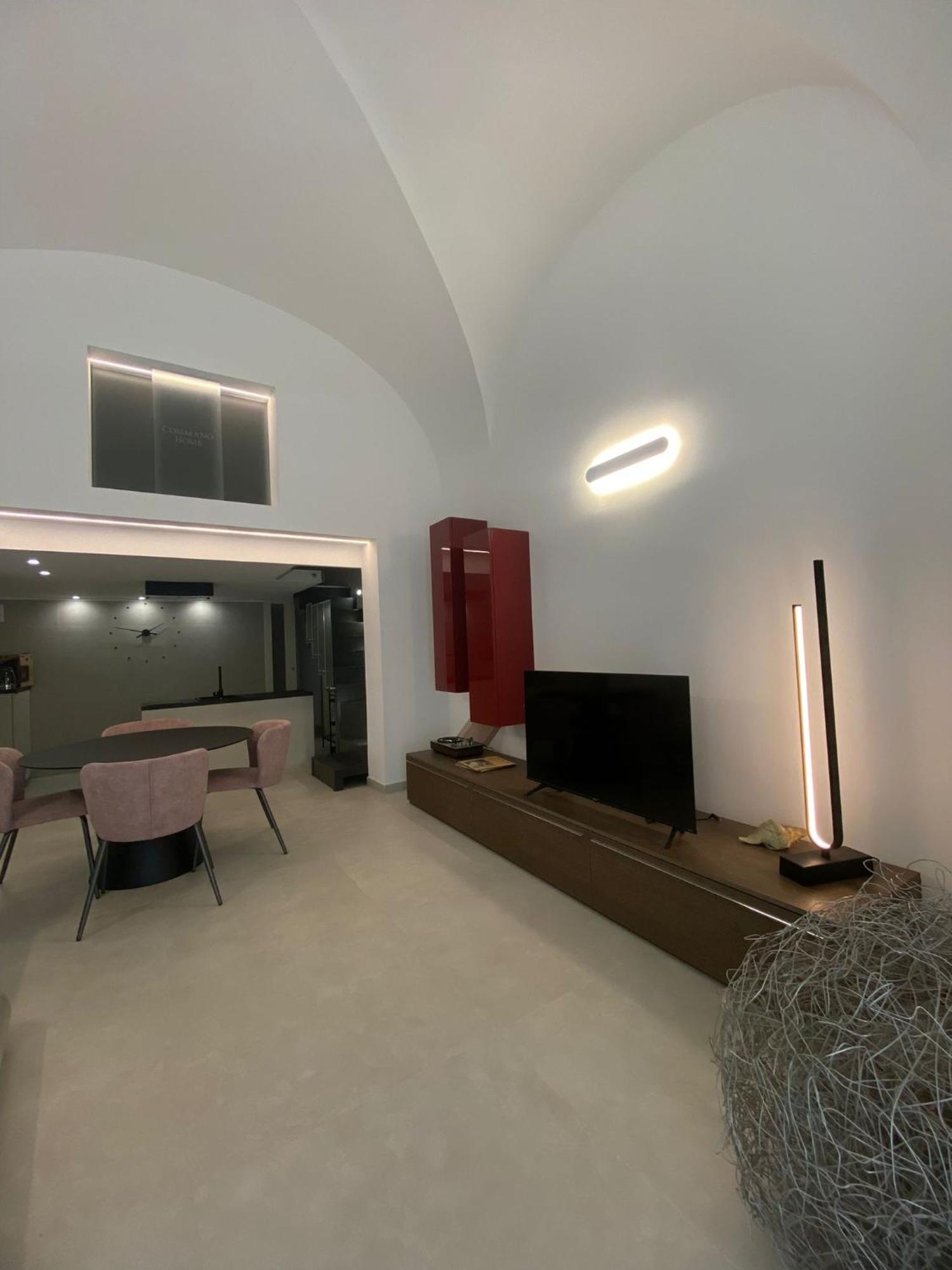65 Cosimano Home CTA Exterior photo