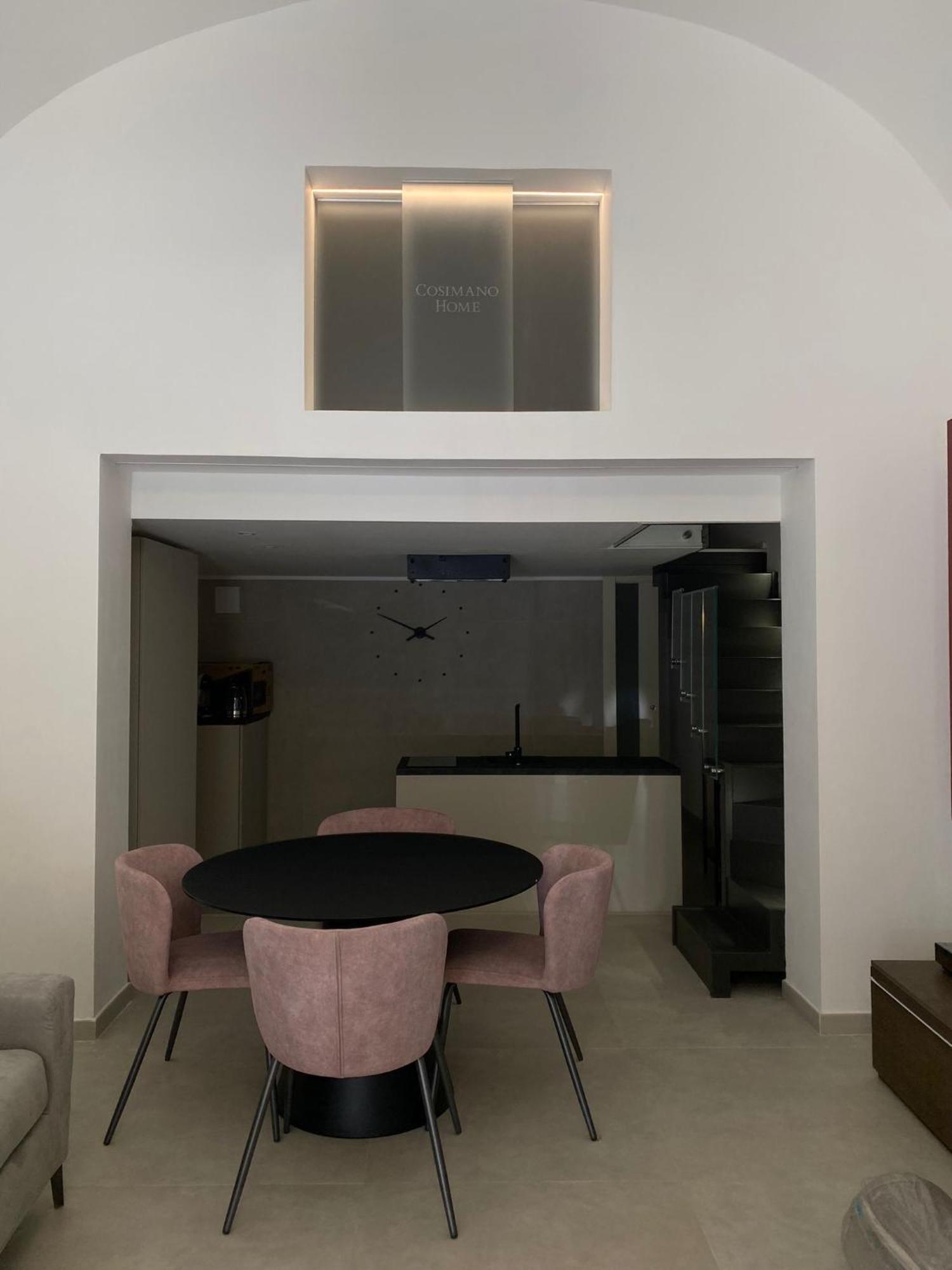 65 Cosimano Home CTA Exterior photo